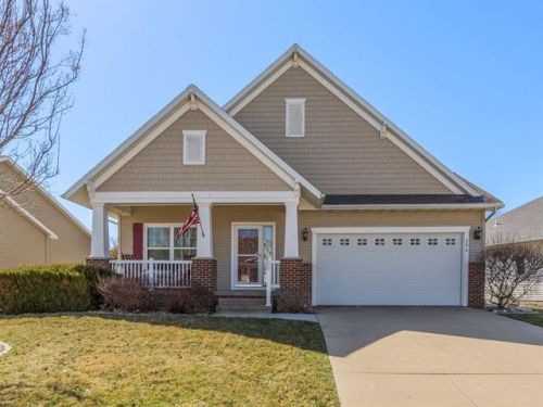 250 Blairsferry Xing, Hiawatha, IA 52233-7947