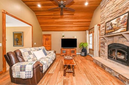 166 Lakeside Trl, Panamoka NY  11961-2246 exterior