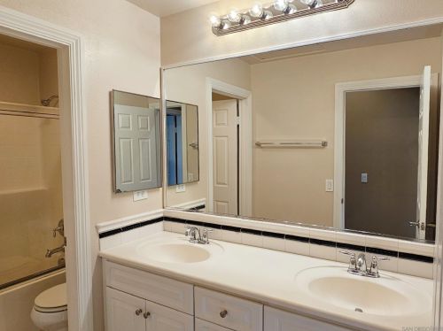 1441 Caminito Sicilia, Chula Vista CA  91915-4143 exterior