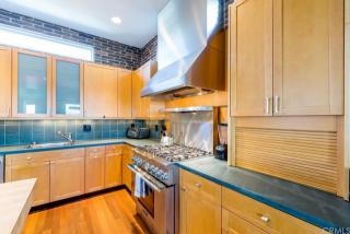 405 15th St, Manhattan Beach CA  90266-4606 exterior