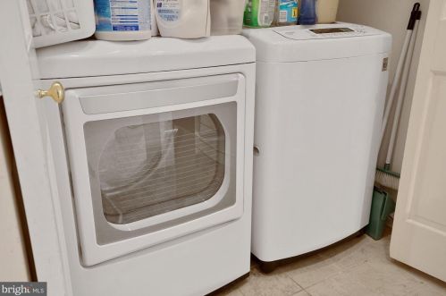 4310 42, Washington DC 20016-4613 exterior