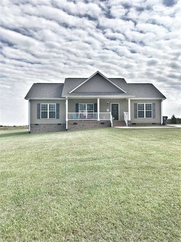 119 Starrwood Dr, Starr, SC 29684-8970
