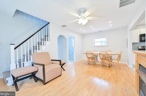251 10th St, Brigantine City, NJ 08203-2315