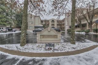2045 Lombardy Ave, Nashville, TN 37215-1351