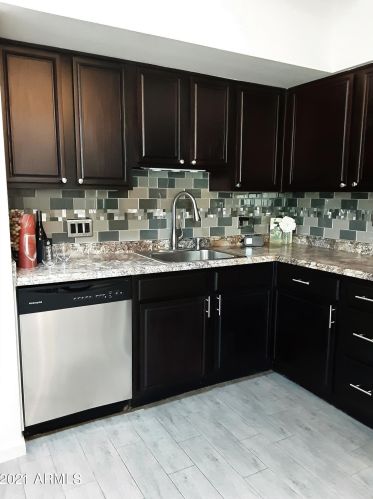 4752 14th St, Phoenix AZ  85014-3798 exterior