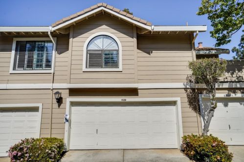 2851 Buena Crest Ct, San Jose CA  95121-2956 exterior