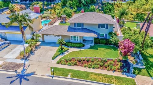 2016 Canyon Dr, Fullerton, CA 92833-1724