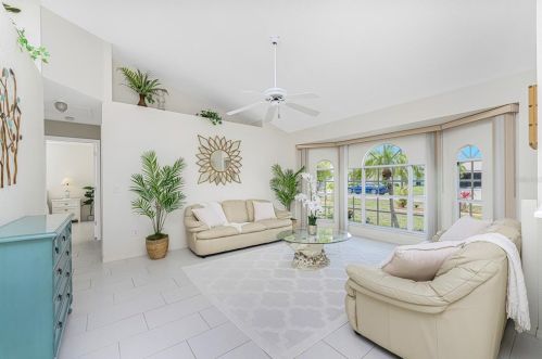 279 Mariner Ln, Placida, FL 33947-2005