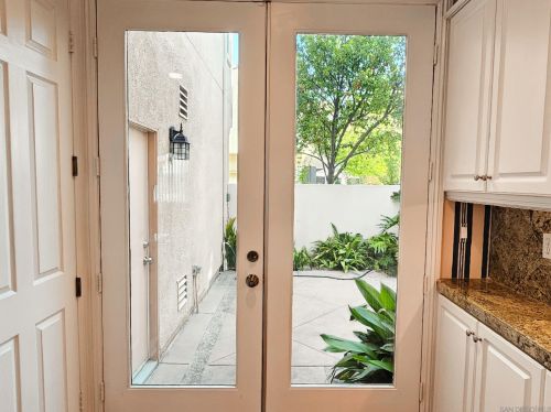 1441 Caminito Sicilia, Chula Vista CA  91915-4143 exterior