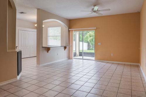 12833 Grand Bank Ln, Orlando, FL 32825-2737