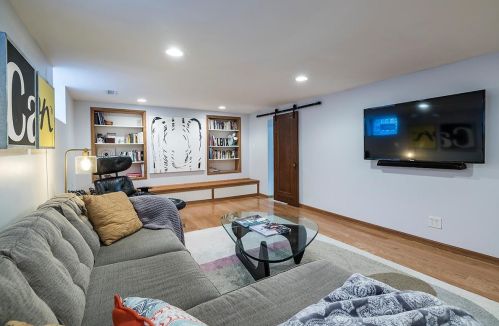 2247 Mckinley St, Minneapolis MN 55418-4009 exterior