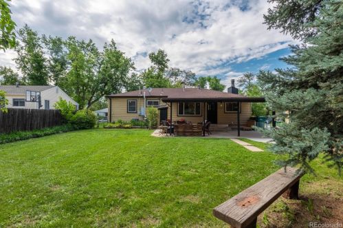 3024 Jasmine St, Denver CO 80207-1349 exterior