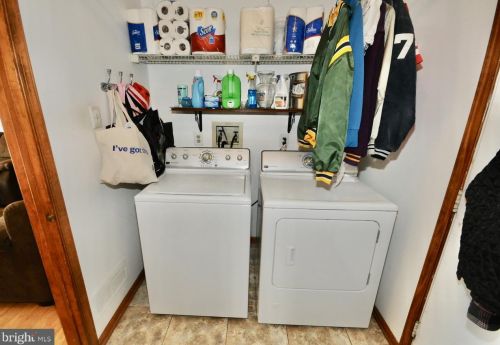 216 Abbey Ln, Auburn NJ  08085-1471 exterior