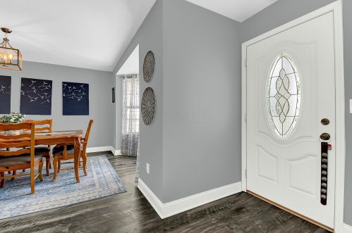 1548 Roscommon Dr, Pataskala OH  43062-7017 exterior