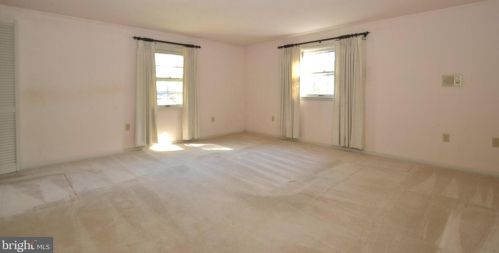 1023 Areba Ave, Swatara PA  17033-2204 exterior