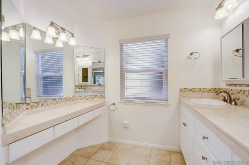 1353 Timberpond Dr, El Cajon CA  92019-3619 exterior