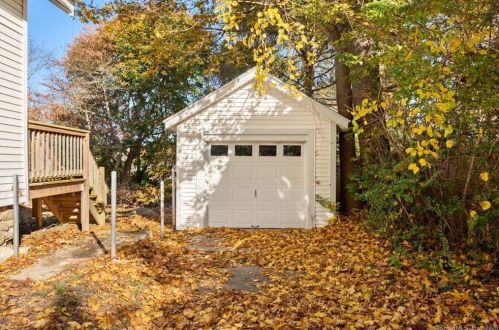 51 Riverview Ave, Groton CT  06340-3513 exterior