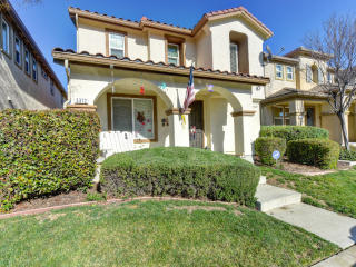 3372 Paumanok Way, Sacramento, CA 95835-2451