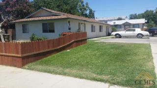 218 Woodrow Ave, Bakersfield, CA 93308-3438