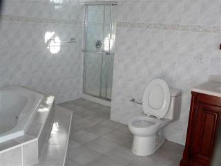 4708 Meadowview Ave, North Bergen NJ  07047-2956 exterior