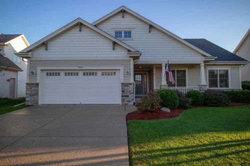 9305 60th Pl, Kenosha WI  53142-8227 exterior