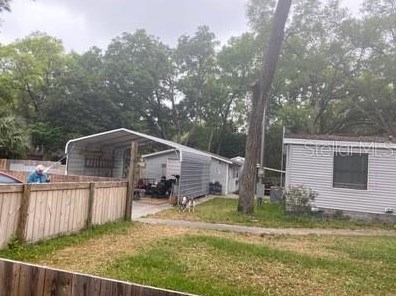 16734 2nd Street Rd, Silver Springs FL  34488-5349 exterior