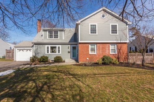 46 Gerald Rd, Milton, MA 02186-4769