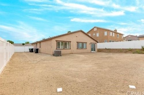 670 Bowen Rd, Perris CA  92570-3400 exterior