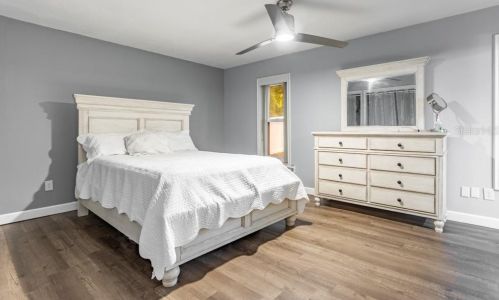 707 Shore Dr, Oldsmar FL  34677-4305 exterior