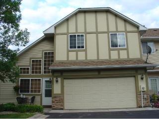 4055 Meadowlark Curv, Saint Paul, MN 55122-1785