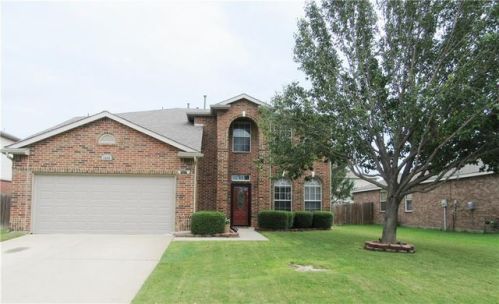 1805 White Dove Ln, Denton, TX 76210-5815