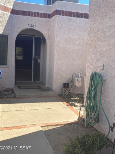 2881 Weymouth Cir, Tucson, AZ 85716-1271