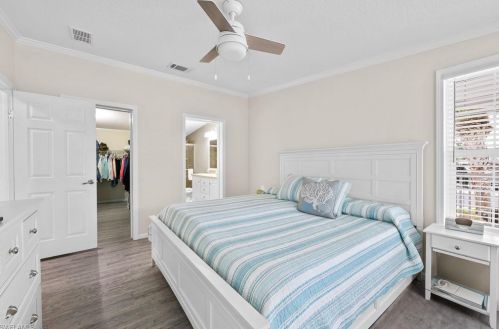 1052 Diamond Lake Cir, Naples FL 34114-9211 exterior