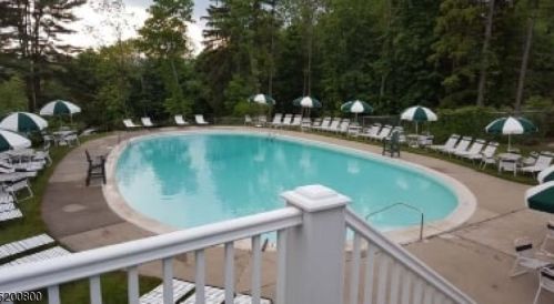 21 Duck Hawk Ct, Hackettstown NJ  07840-3306 exterior