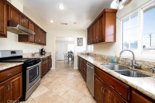 3863 Superba St, San Diego, CA 92113-1740
