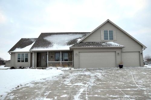 120 Bengal Ln, Kaukauna, WI 54180-1249