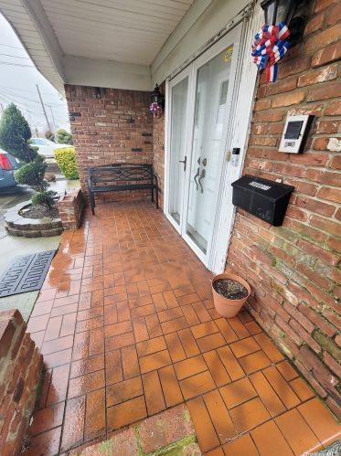 16019 78th St, Jamaica, NY 11414-2906