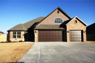 701 Tamarron Dr, Centerton, AR 72719