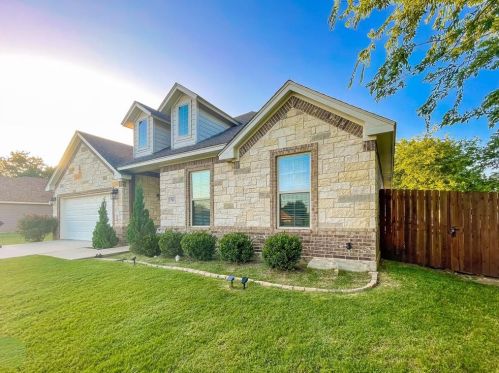 761 Bayport Dr, Lancaster, TX 75134-2319