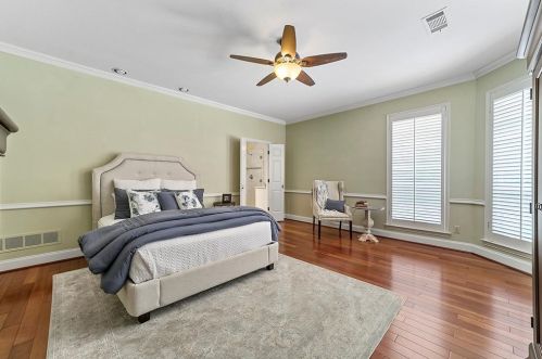 1811 Forest Meadow Ln, Richardson TX  75081-2166 exterior