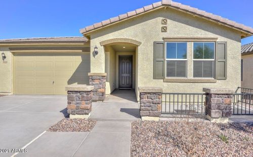 8142 Sands Rd, Glendale, AZ 85303