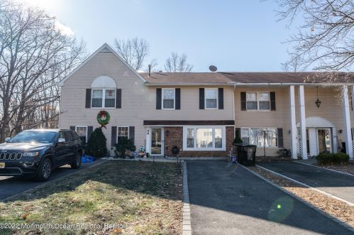 46 Fieldcrest Way, Hazlet NJ  07730-1953 exterior
