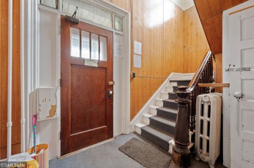 328 4th St, Litchfield MN 55355-2122 exterior