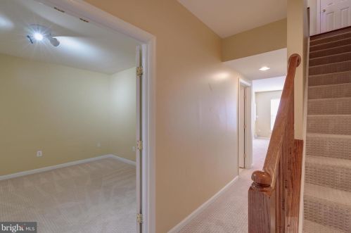 533 Legrace Ter, Leesburg VA  20176-1835 exterior