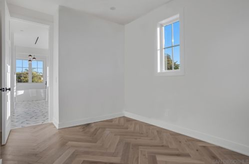 710 Cabrillo Ave, San Diego CA  92118-2030 exterior