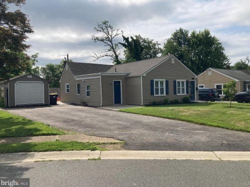 18 Harrow Pl, Wilmington DE  19805-1241 exterior