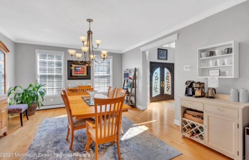 142 Serpentine Dr, Morganville NJ  07751-1400 exterior