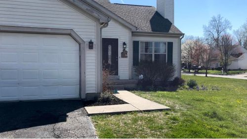 418 Kestrel Dr, Blacklick, OH 43004-8217