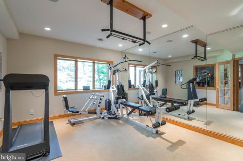 5 Gregory Ln, Newtown Square PA  19073-1518 exterior