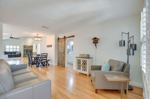 14015 Cornuta Ave, Bellflower CA 90706-4877 exterior